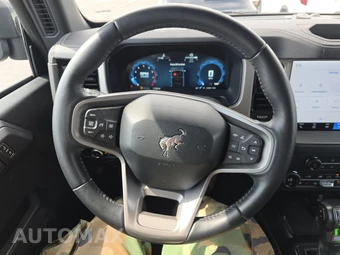 2025 Ford Bronco Outer Banks - miniatura 16