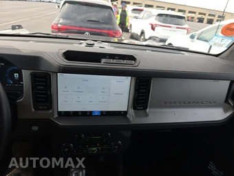 2025 Ford Bronco Outer Banks - miniatura 17