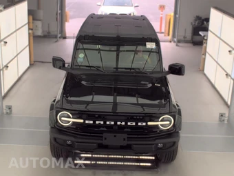 2025 Ford Bronco Outer Banks - miniatura 2