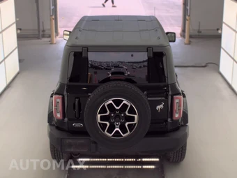 2025 Ford Bronco Outer Banks - miniatura 6