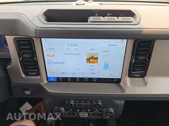 2025 Ford Bronco Outer Banks - miniatura 10