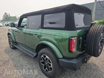 2025 Ford Bronco Outer Banks - miniatura 2