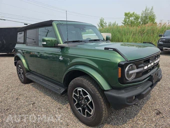 2025 Ford Bronco Outer Banks - miniatura 4