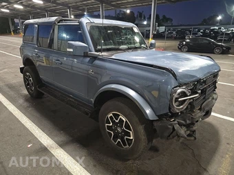 2025 Ford Bronco Outer Banks - miniatura 3
