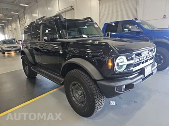 2025 Ford Bronco Outer Banks - miniatura 3