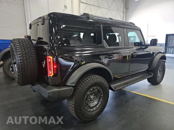 2025 Ford Bronco Outer Banks - miniatura 4