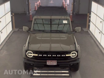 2025 Ford Bronco Outer Banks - miniatura 2