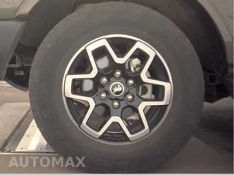 2025 Ford Bronco Outer Banks - miniatura 9