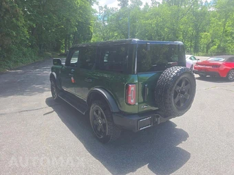 2025 Ford Bronco Outer Banks - miniatura 2