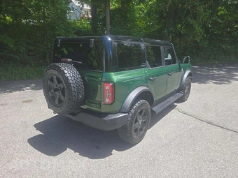 2025 Ford Bronco Outer Banks - miniatura 3