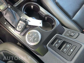 2025 Ford Bronco Outer Banks - miniatura 5