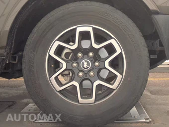 2025 Ford Bronco Outer Banks - miniatura 10