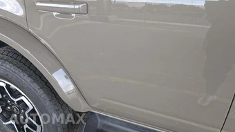 2025 Ford Bronco Outer Banks - miniatura 25