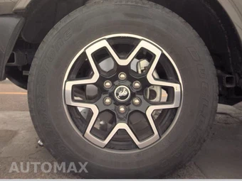 2025 Ford Bronco Outer Banks - miniatura 9