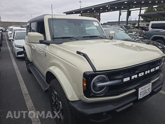 2025 Ford Bronco Outer Banks - miniatura 3