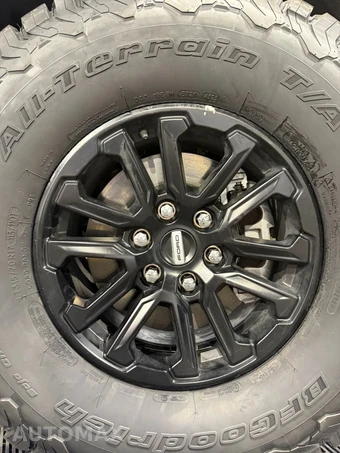 2025 Ford Bronco Raptor Advanced - miniatura 13
