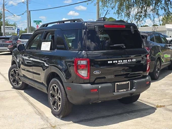 2025 Ford Bronco Sport Outer Banks - miniatura 2