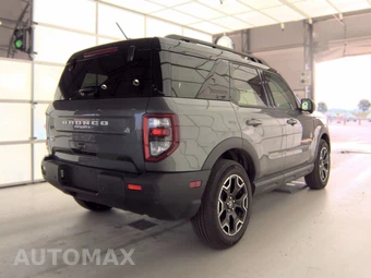 2025 Ford Bronco Sport Outer Banks - miniatura 4