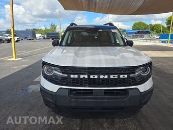 2025 Ford Bronco Sport Outer Banks - miniatura 2