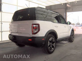 2025 Ford Bronco Sport Outer Banks - miniatura 4