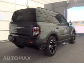 2025 Ford Bronco Sport Outer Banks - miniatura 4