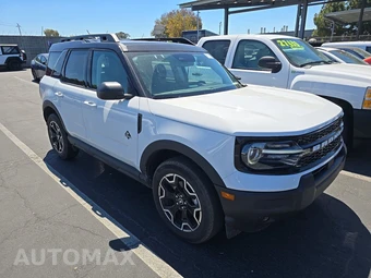 2025 Ford Bronco Sport Outer Banks - miniatura 3