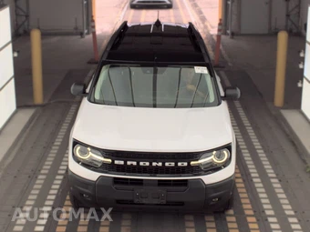 2025 Ford Bronco Sport Outer Banks - miniatura 2