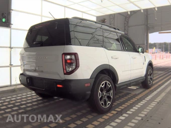 2025 Ford Bronco Sport Outer Banks - miniatura 4