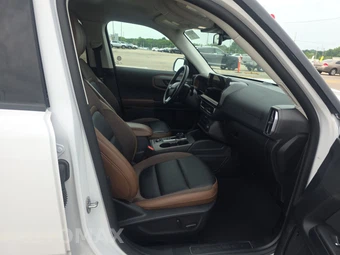 2025 Ford Bronco Sport Outer Banks - miniatura 8