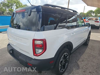 2025 Ford Bronco Sport Outer Banks - miniatura 4