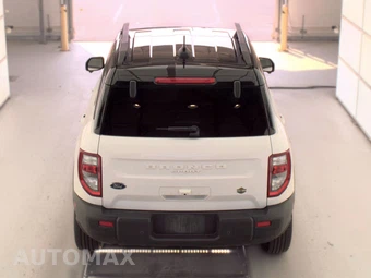 2025 Ford Bronco Sport Outer Banks - miniatura 5