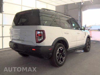 2025 Ford Bronco Sport Outer Banks - miniatura 4