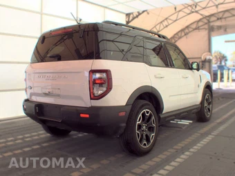 2025 Ford Bronco Sport Outer Banks - miniatura 4