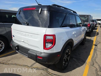 2025 Ford Bronco Sport Outer Banks - miniatura 4