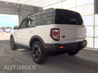 2025 Ford Bronco Sport Outer Banks - miniatura 6