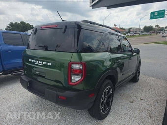 2025 Ford Bronco Sport Outer Banks - miniatura 3