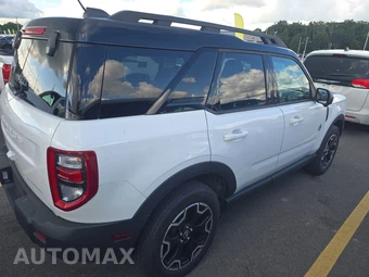 2025 Ford Bronco Sport Outer Banks - miniatura 4