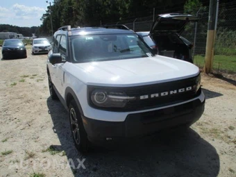 2025 Ford Bronco Sport Outer Banks - miniatura 4