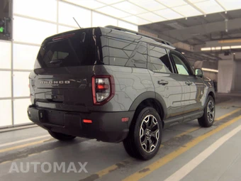 2025 Ford Bronco Sport Outer Banks - miniatura 4