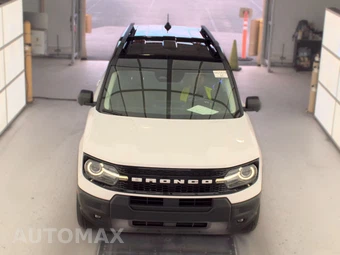 2025 Ford Bronco Sport Outer Banks - miniatura 2