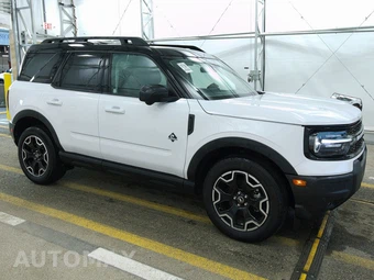 2025 Ford Bronco Sport Outer Banks - miniatura 3