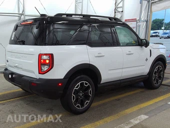 2025 Ford Bronco Sport Outer Banks - miniatura 4