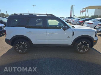 2025 Ford Bronco Sport Outer Banks - miniatura 4