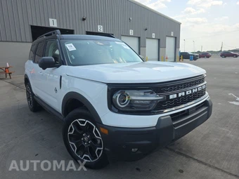 2025 Ford Bronco Sport Outer Banks - miniatura 3
