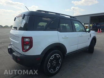 2025 Ford Bronco Sport Outer Banks - miniatura 4