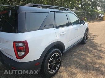 2025 Ford Bronco Sport Outer Banks - miniatura 4
