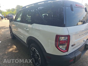 2025 Ford Bronco Sport Outer Banks - miniatura 6
