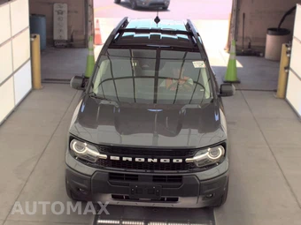 2025 Ford Bronco Sport Outer Banks - miniatura 2
