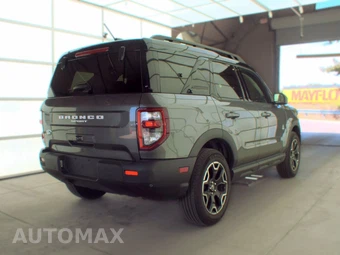 2025 Ford Bronco Sport Outer Banks - miniatura 4