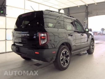 2025 Ford Bronco Sport Outer Banks - miniatura 4